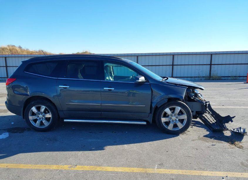 Photo 14 of 2010 Chevrolet Traverse LTZ (VIN 1GNLVHED1AS106849)