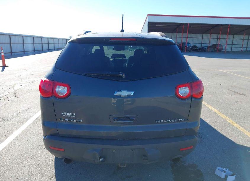 Photo 17 of 2010 Chevrolet Traverse LTZ (VIN 1GNLVHED1AS106849)