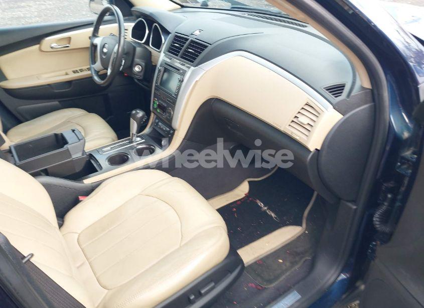 Photo 5 of 2010 Chevrolet Traverse LTZ (VIN 1GNLVHED6AS115756)