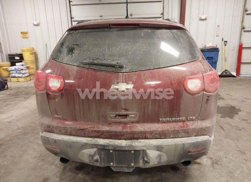 Photo 16 of 2010 Chevrolet Traverse LTZ (VIN 1GNLVHED9AS146306)