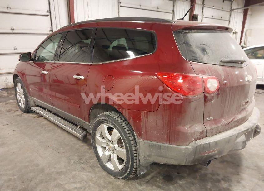 Photo 3 of 2010 Chevrolet Traverse LTZ (VIN 1GNLVHED9AS146306)