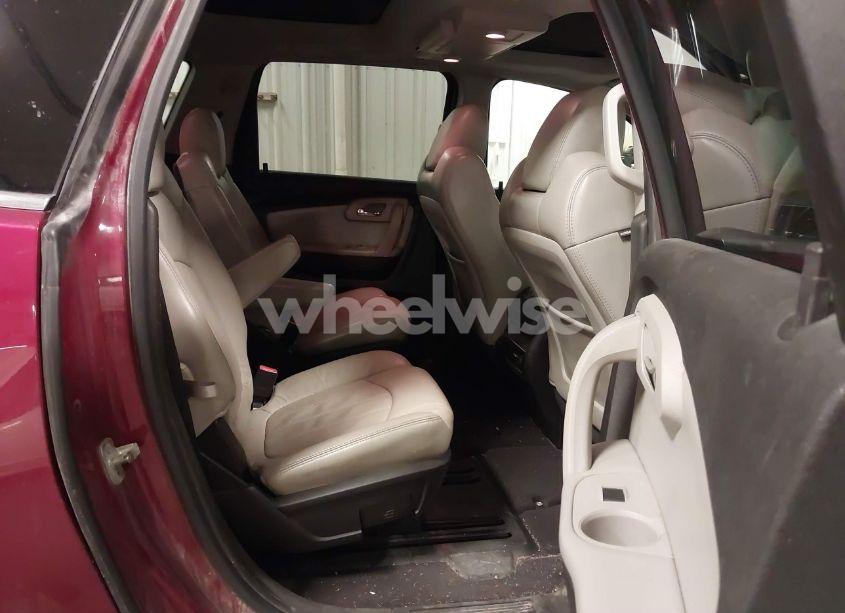 Photo 8 of 2010 Chevrolet Traverse LTZ (VIN 1GNLVHED9AS146306)