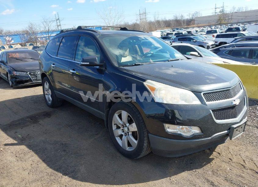 2010 Chevrolet Traverse LTZ (VIN 1GNLVHED9AS154261) main photo