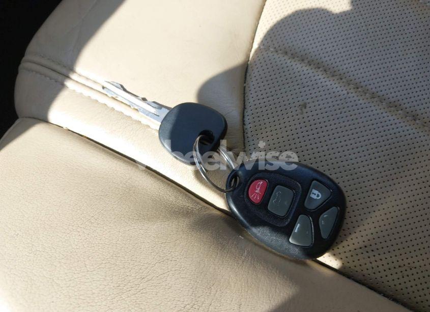 Photo 11 of 2010 Chevrolet Traverse LTZ (VIN 1GNLVHED9AS154261)