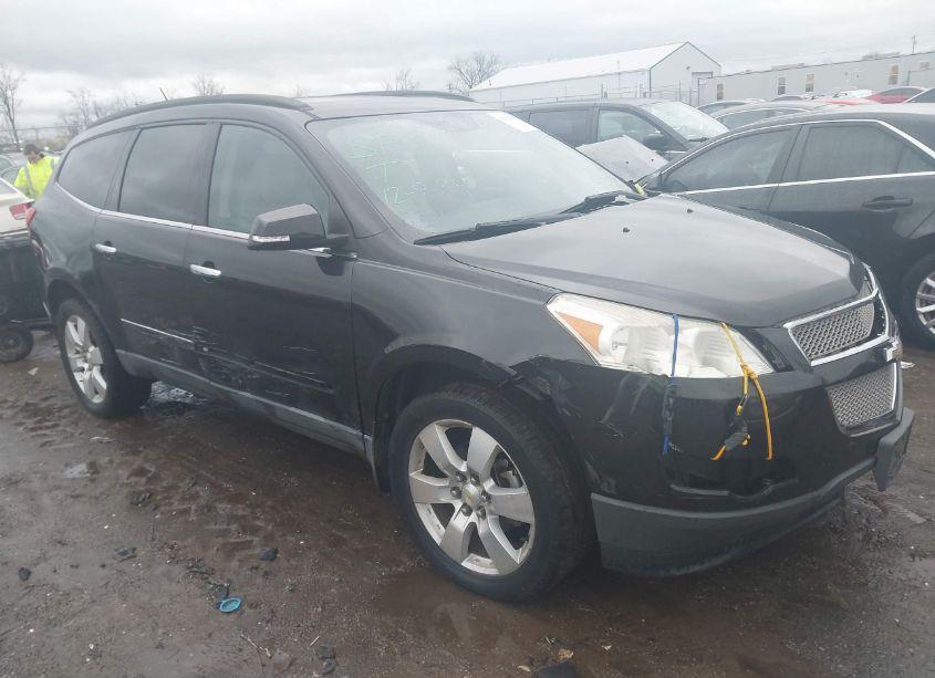 2010 Chevrolet Traverse LTZ (VIN 1GNLVHEDXAS105599) main photo