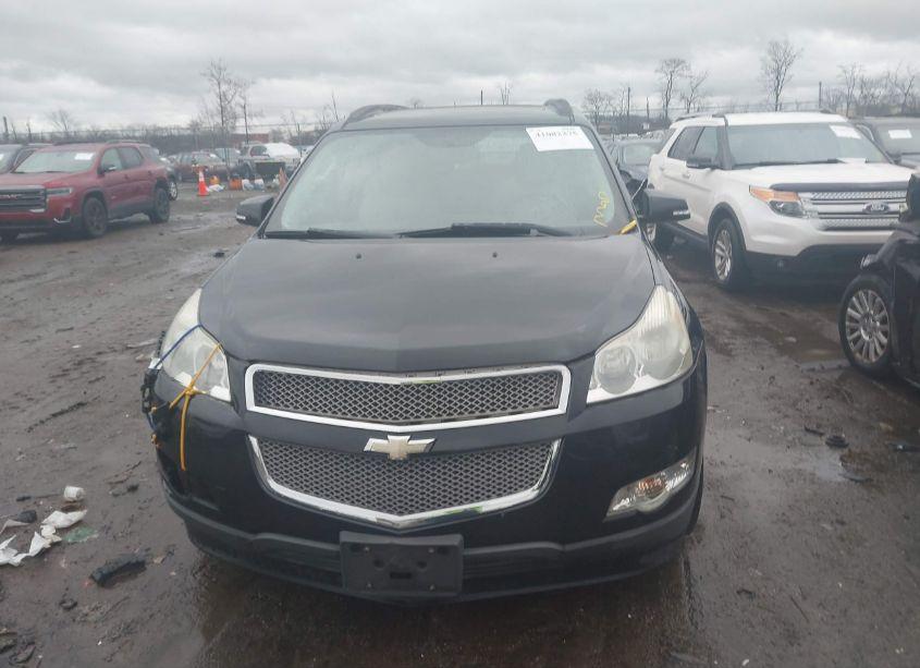Photo 13 of 2010 Chevrolet Traverse LTZ (VIN 1GNLVHEDXAS105599)