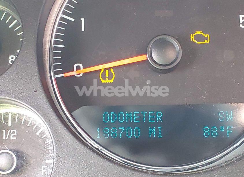 Photo 15 of 2010 Chevrolet Tahoe LS (VIN 1GNMCAE00AR175361)