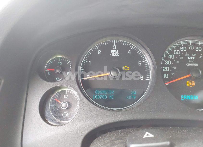 Photo 7 of 2010 Chevrolet Tahoe LS (VIN 1GNMCAE00AR175361)