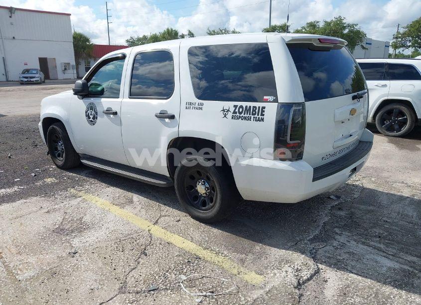 Photo 3 of 2010 Chevrolet Tahoe LS (VIN 1GNMCAE01AR262122)