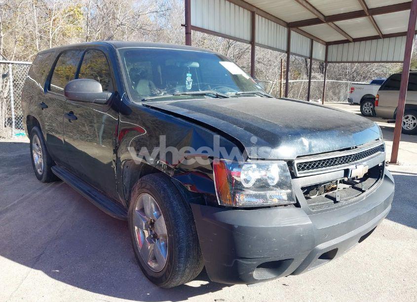 2010 Chevrolet Tahoe LS (VIN 1GNMCAE03AR137185) main photo