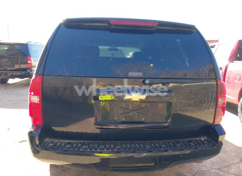 Photo 16 of 2010 Chevrolet Tahoe LS (VIN 1GNMCAE03AR137185)