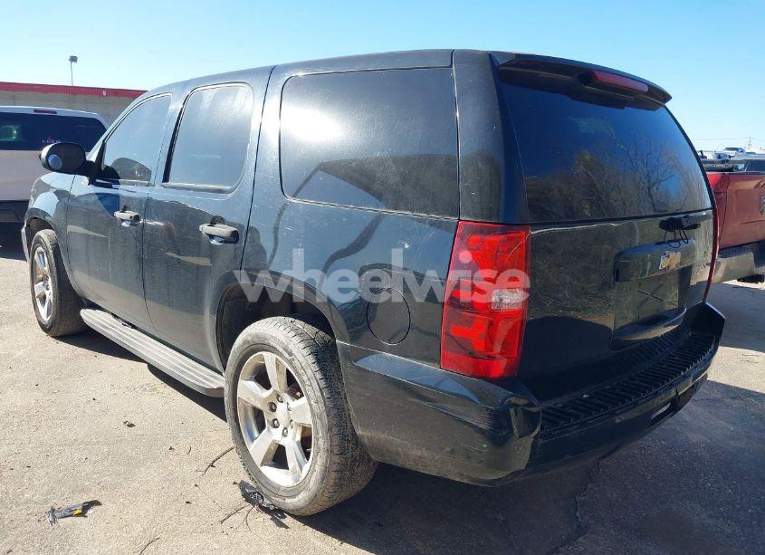 Photo 3 of 2010 Chevrolet Tahoe LS (VIN 1GNMCAE03AR137185)