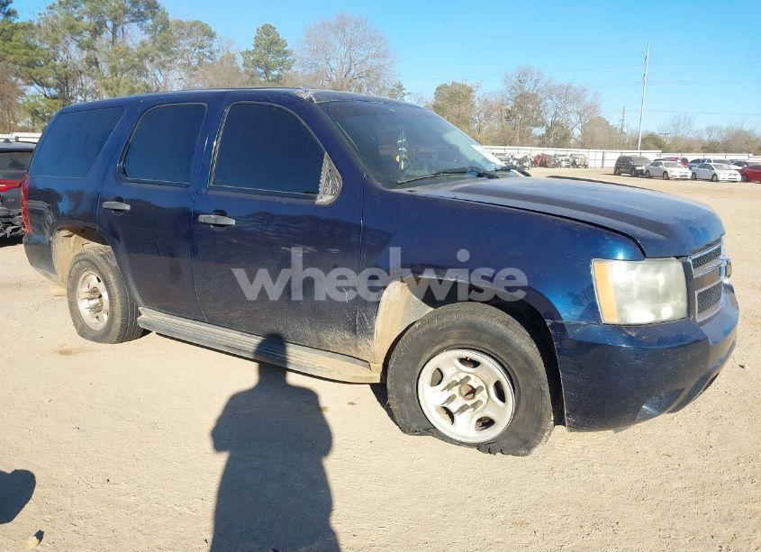 2010 Chevrolet Tahoe LS (VIN 1GNMCAE03AR172776) main photo