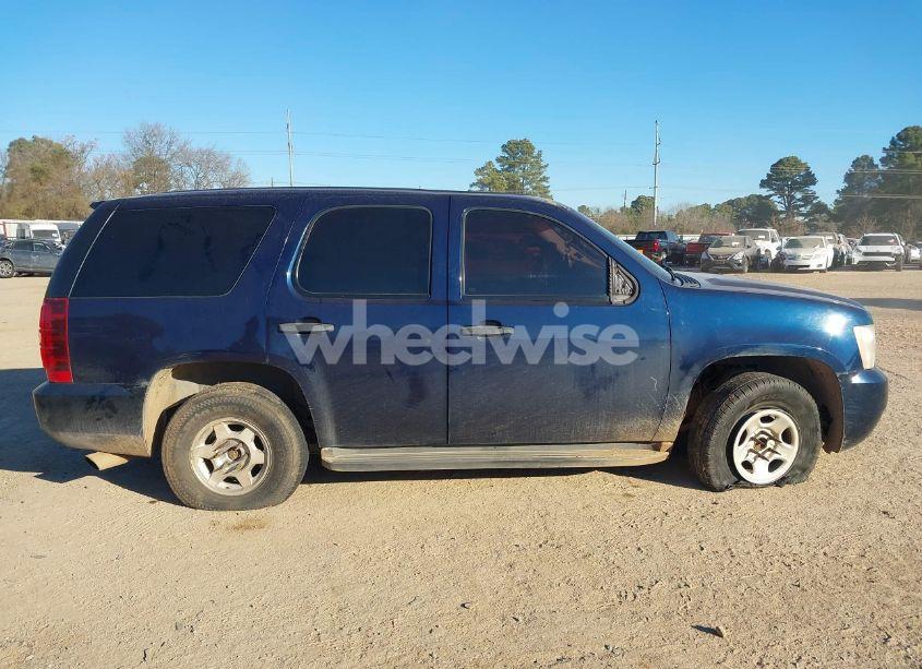Photo 14 of 2010 Chevrolet Tahoe LS (VIN 1GNMCAE03AR172776)