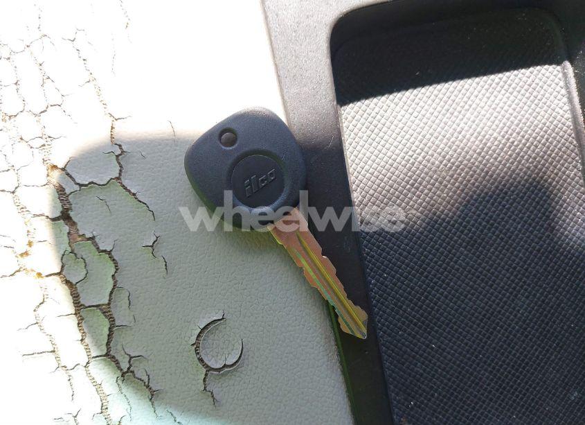 Photo 11 of 2010 Chevrolet Tahoe LS (VIN 1GNMCAE03AR256919)