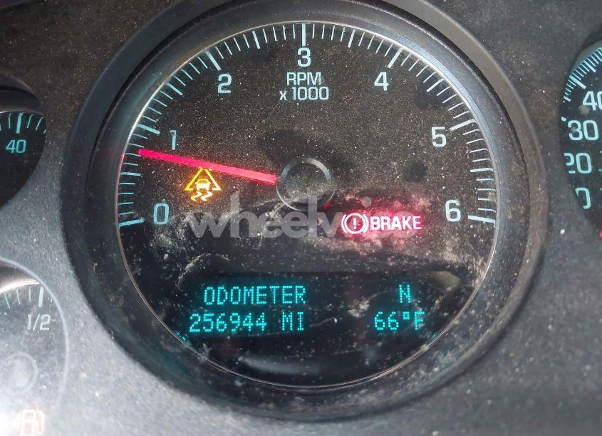 Photo 15 of 2010 Chevrolet Tahoe LS (VIN 1GNMCAE05AR263340)