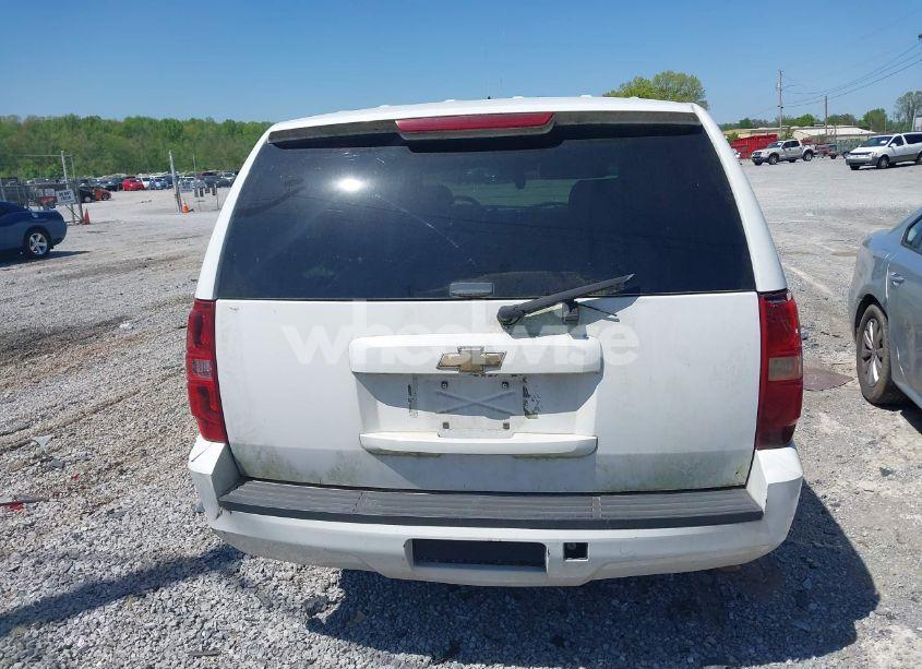 Photo 16 of 2010 Chevrolet Tahoe LS (VIN 1GNMCAE05AR263340)