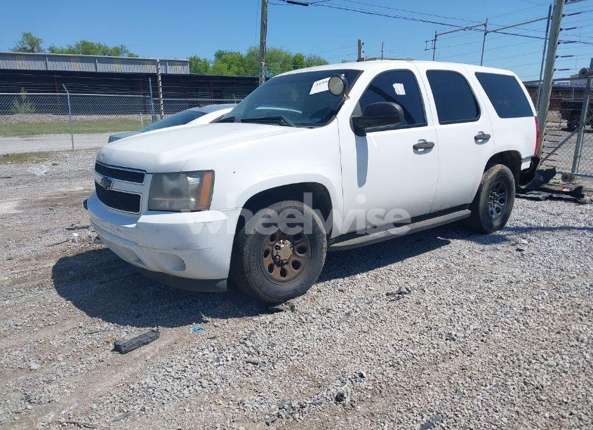 Photo 2 of 2010 Chevrolet Tahoe LS (VIN 1GNMCAE05AR263340)
