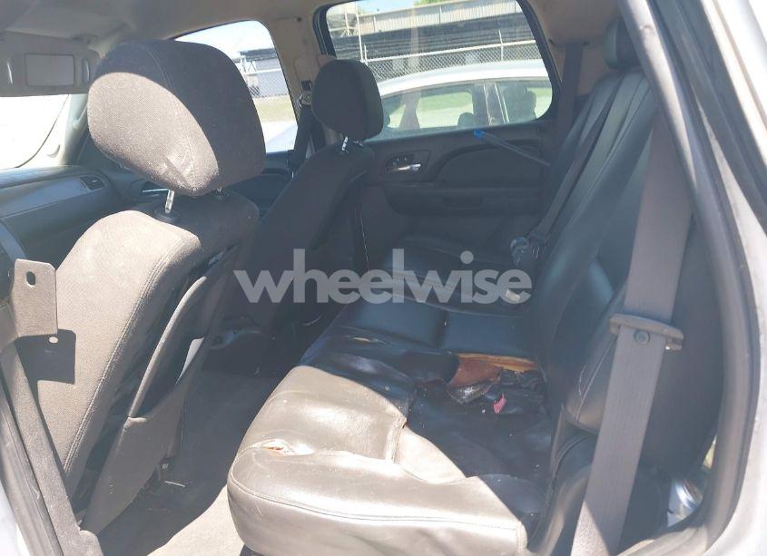 Photo 8 of 2010 Chevrolet Tahoe LS (VIN 1GNMCAE05AR263340)