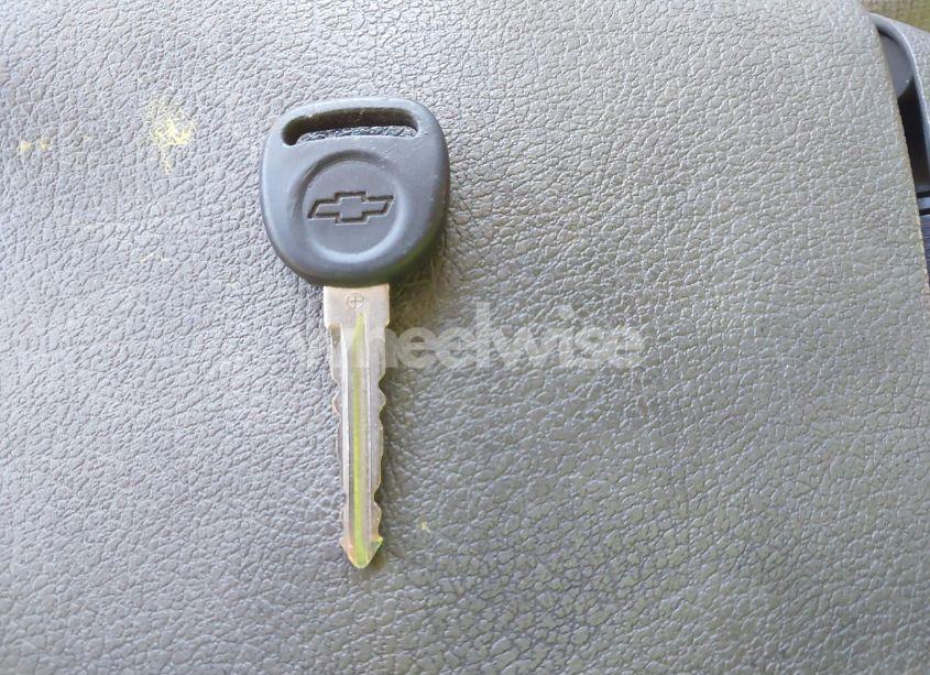 Photo 11 of 2010 Chevrolet Tahoe LS (VIN 1GNMCAE06AR132286)