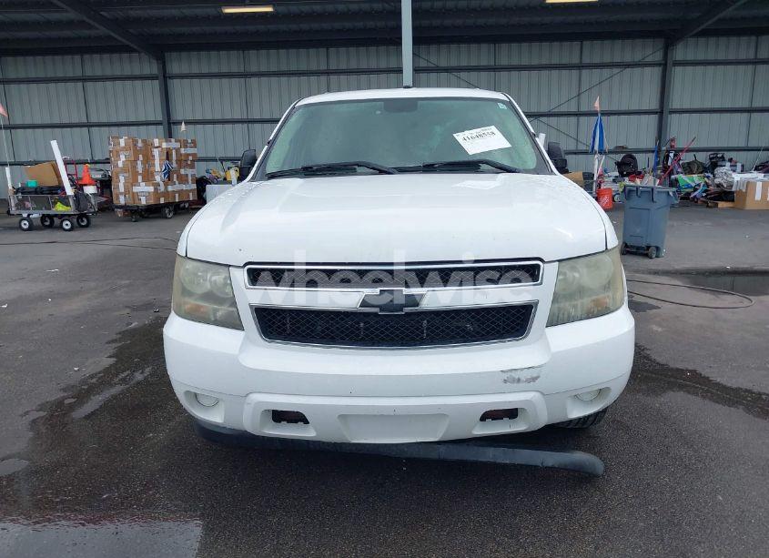 Photo 12 of 2010 Chevrolet Tahoe LS (VIN 1GNMCAE06AR132286)