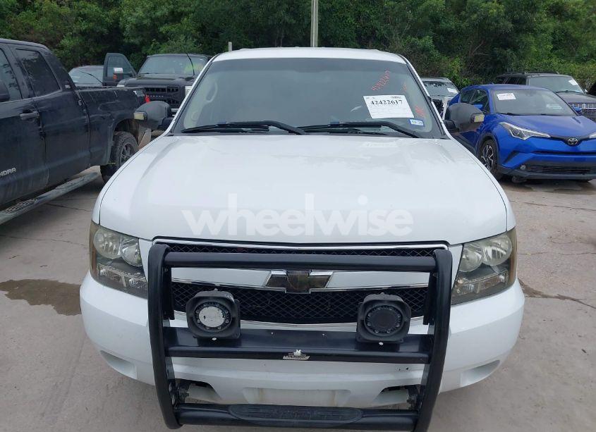 Photo 12 of 2010 Chevrolet Tahoe LS (VIN 1GNMCAE0XAR108203)