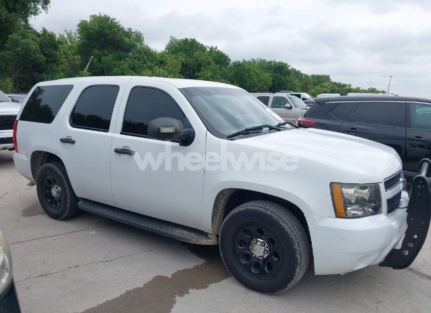 Photo 13 of 2010 Chevrolet Tahoe LS (VIN 1GNMCAE0XAR108203)
