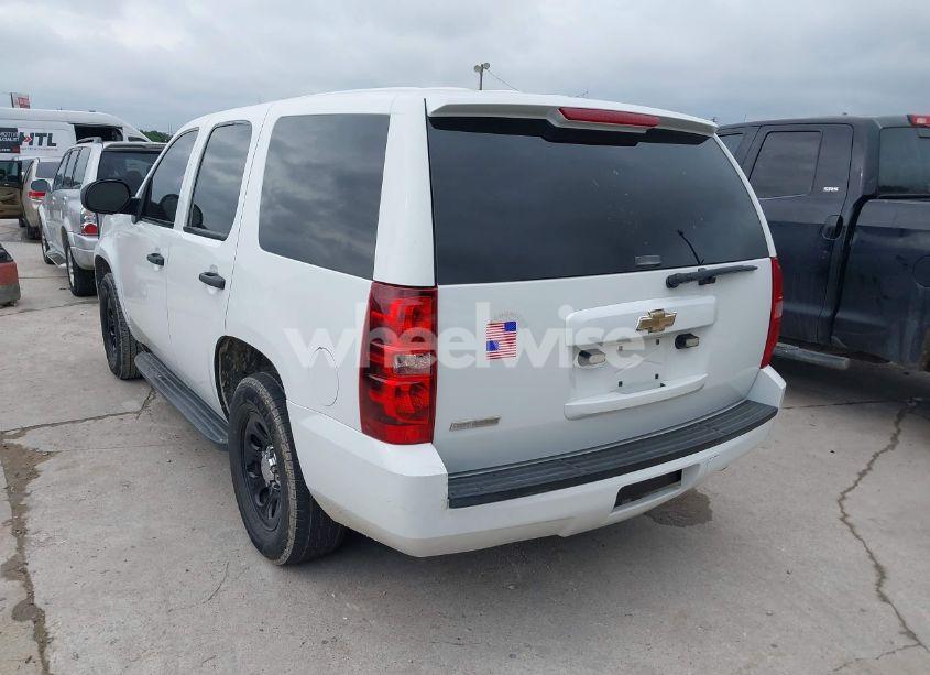 Photo 3 of 2010 Chevrolet Tahoe LS (VIN 1GNMCAE0XAR108203)