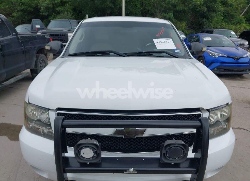 Photo 6 of 2010 Chevrolet Tahoe LS (VIN 1GNMCAE0XAR108203)