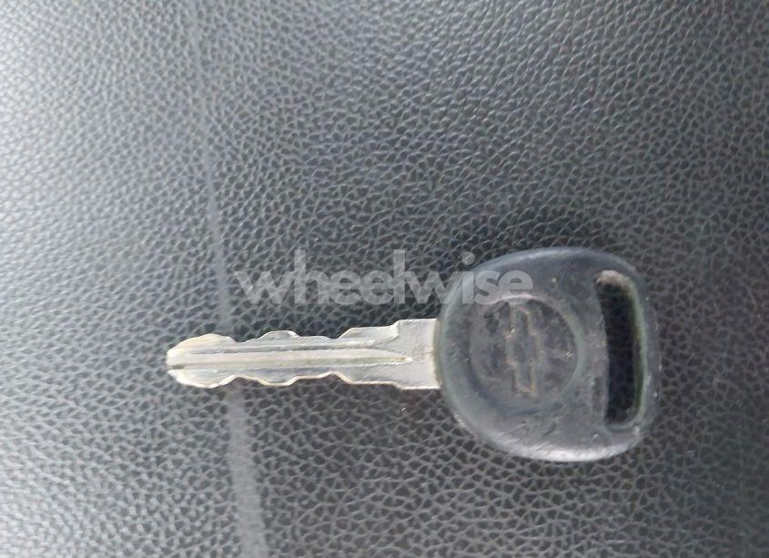 Photo 11 of 2010 Chevrolet Tahoe LS (VIN 1GNMCAE36AR176492)