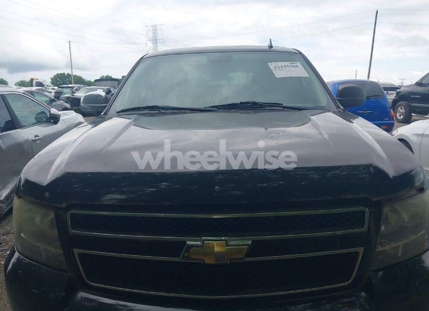 Photo 12 of 2010 Chevrolet Tahoe LS (VIN 1GNMCAE36AR176492)