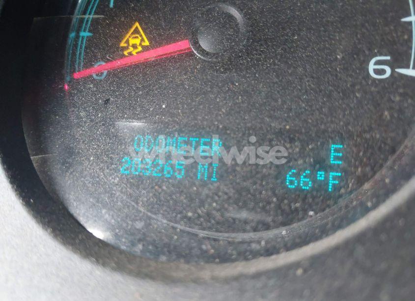 Photo 15 of 2010 Chevrolet Tahoe LS (VIN 1GNMCAE36AR176492)