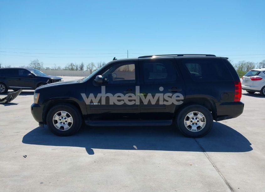 Photo 14 of 2010 Chevrolet Tahoe LS (VIN 1GNMCAE39AR169004)