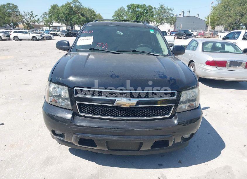 Photo 12 of 2010 Chevrolet Tahoe LT (VIN 1GNMCBE32AR115615)