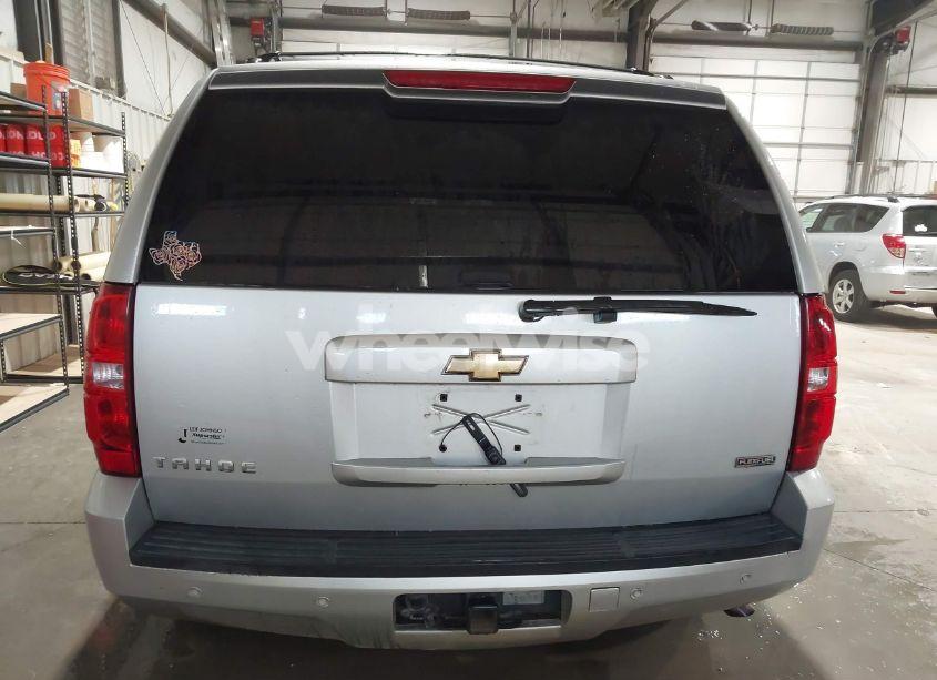 Photo 16 of 2010 Chevrolet Tahoe LT (VIN 1GNMCBE32AR244471)