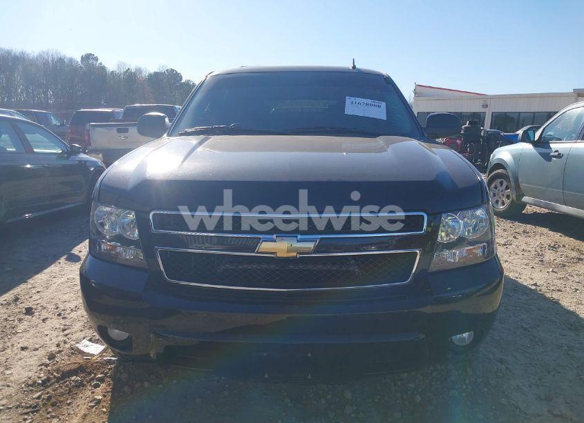 Photo 12 of 2010 Chevrolet Tahoe LT (VIN 1GNMCBE33AR147585)