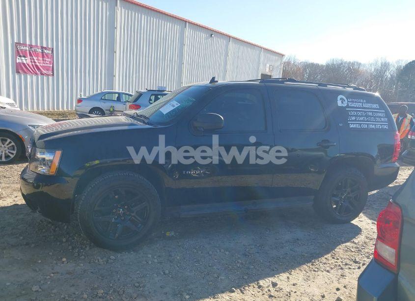 Photo 14 of 2010 Chevrolet Tahoe LT (VIN 1GNMCBE33AR147585)