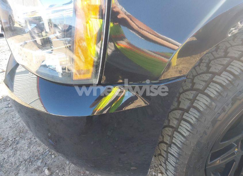 Photo 6 of 2010 Chevrolet Tahoe LT (VIN 1GNMCBE33AR147585)