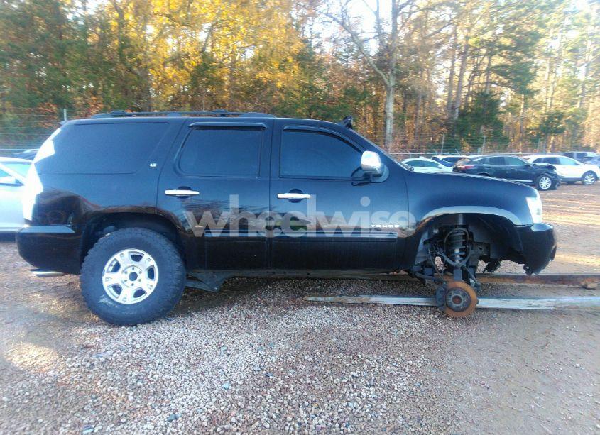 Photo 12 of 2010 Chevrolet Tahoe LT (VIN 1GNMCBE35AR159284)
