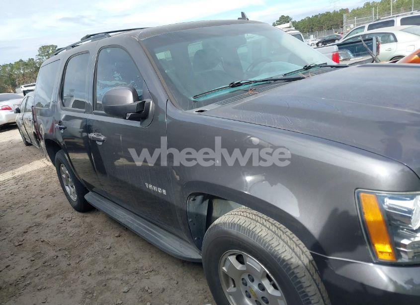 Photo 13 of 2010 Chevrolet Tahoe LT (VIN 1GNMCBE35AR207561)