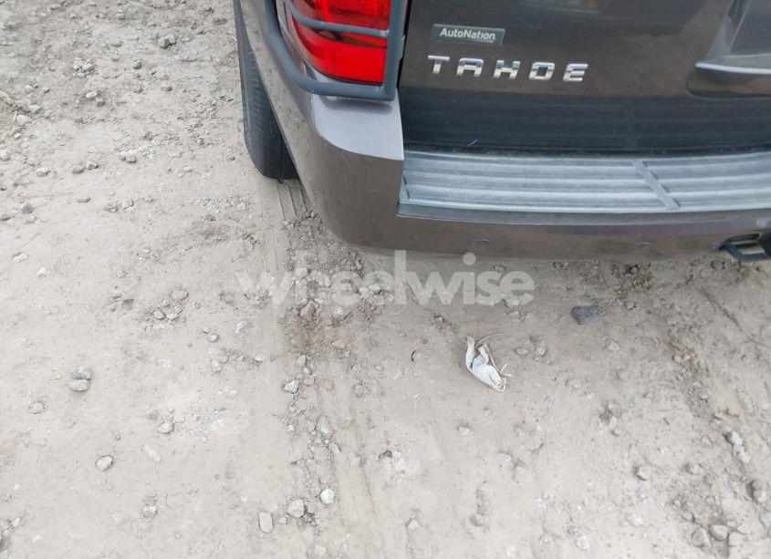 Photo 6 of 2010 Chevrolet Tahoe LT (VIN 1GNMCBE35AR207561)