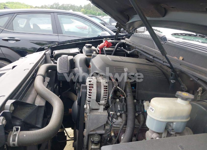 Photo 10 of 2010 Chevrolet Tahoe LT (VIN 1GNMCBE38AR113187)