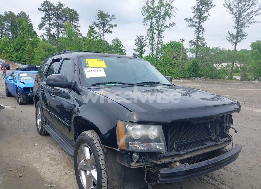 Photo 13 of 2010 Chevrolet Tahoe LT (VIN 1GNMCBE38AR113187)