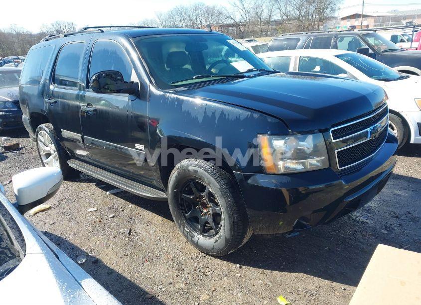2010 Chevrolet Tahoe LT (VIN 1GNMCBE38AR182090) main photo