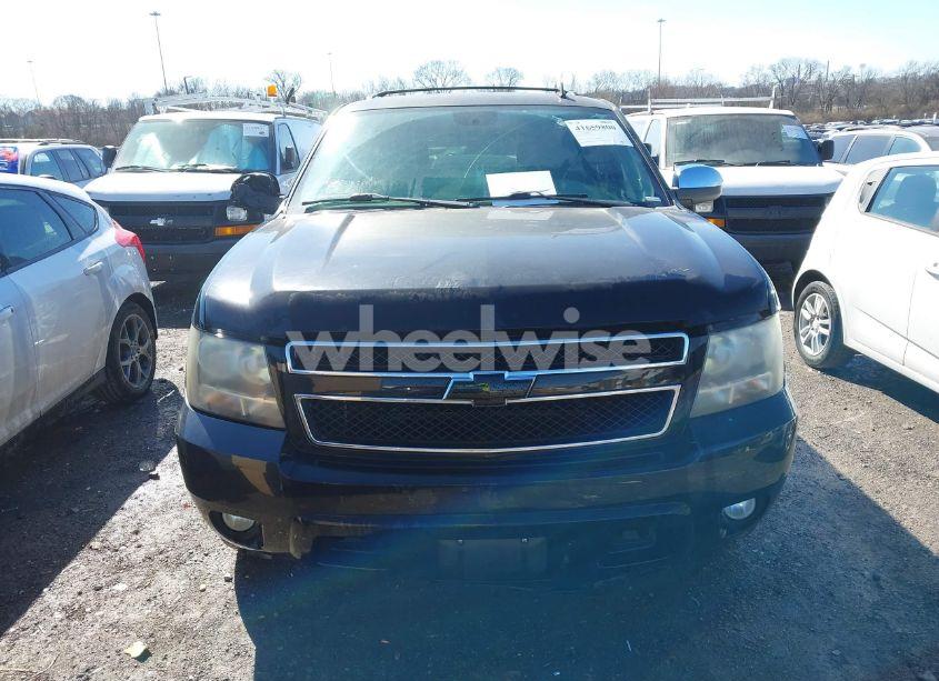 Photo 6 of 2010 Chevrolet Tahoe LT (VIN 1GNMCBE38AR182090)