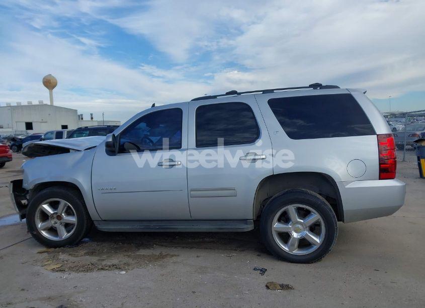 Photo 15 of 2010 Chevrolet Tahoe LT (VIN 1GNMCBE39AR129916)