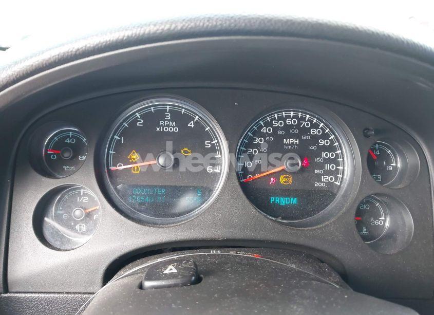 Photo 7 of 2010 Chevrolet Tahoe LT (VIN 1GNMCBE39AR129916)