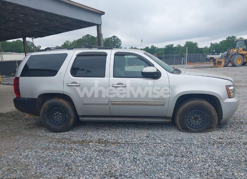 Photo 13 of 2010 Chevrolet Tahoe LT (VIN 1GNMCBE39AR148868)