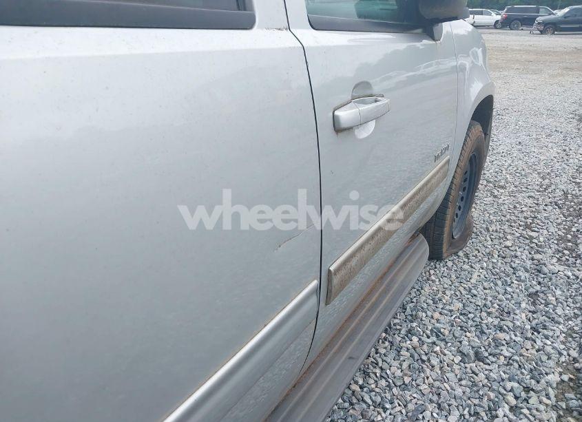 Photo 6 of 2010 Chevrolet Tahoe LT (VIN 1GNMCBE39AR148868)