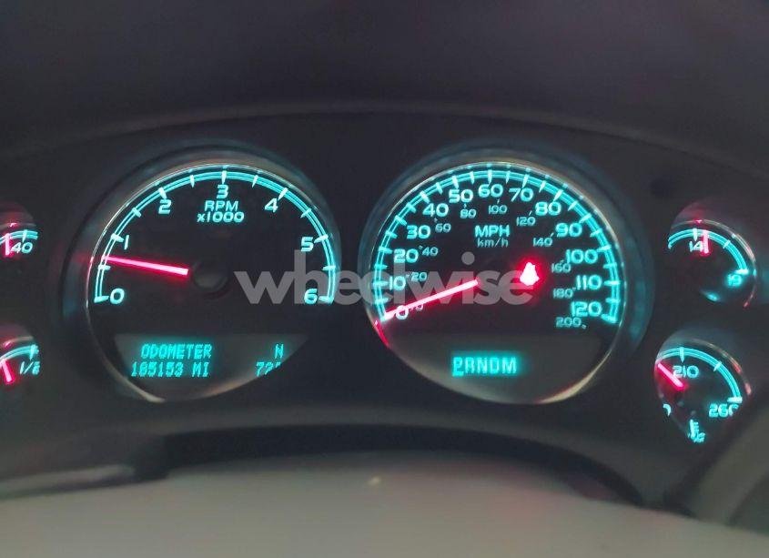 Photo 7 of 2010 Chevrolet Tahoe LT (VIN 1GNMCBE39AR157330)